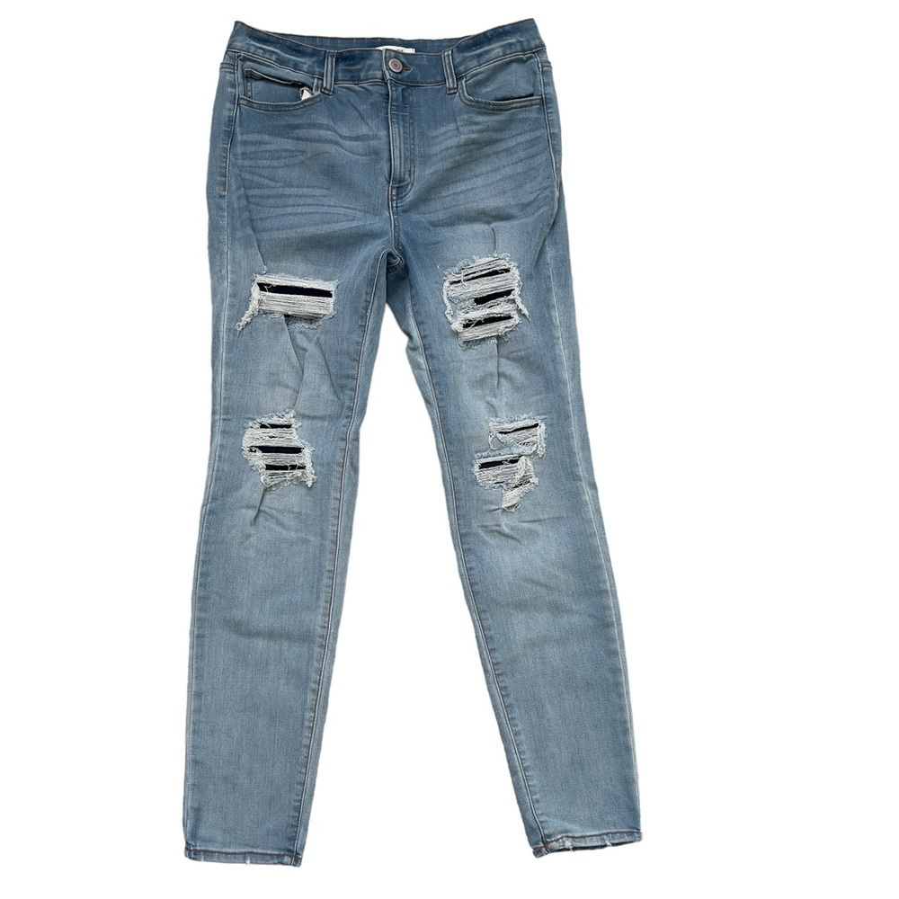 SO Women’s Junior’s 13/31W Distressed High Rise High Waisted Light Wash Jeans